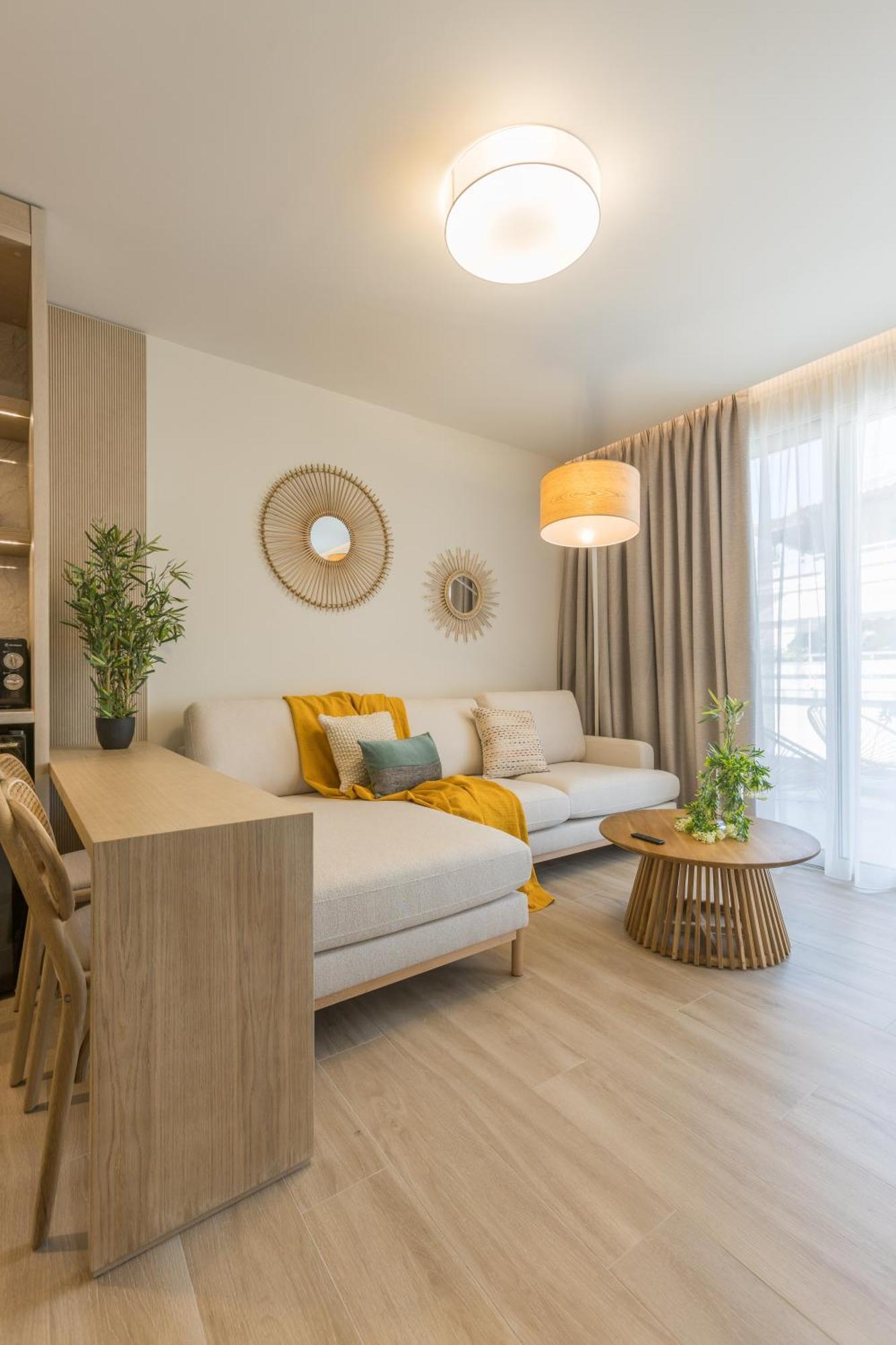 The Mediterranean Suites Pireu Exterior foto