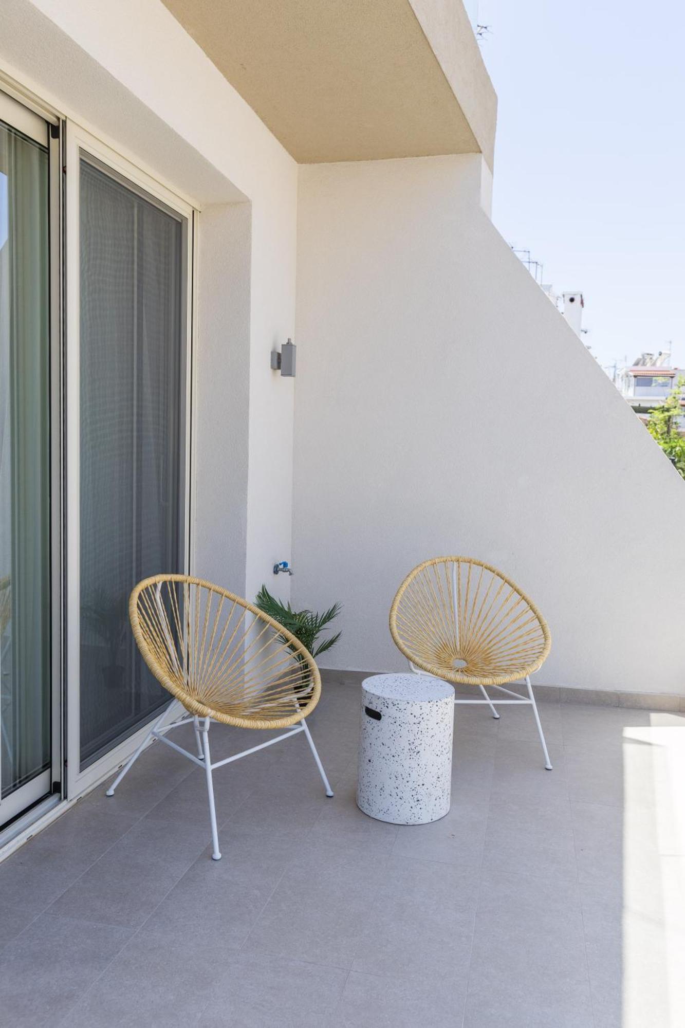 The Mediterranean Suites Pireu Exterior foto