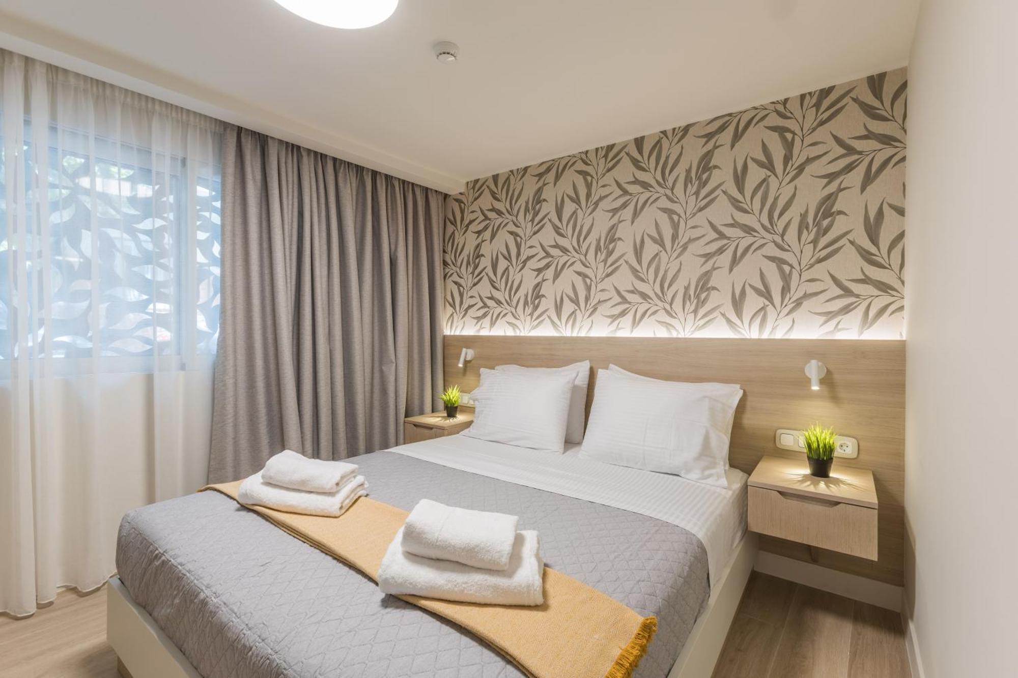 The Mediterranean Suites Pireu Exterior foto